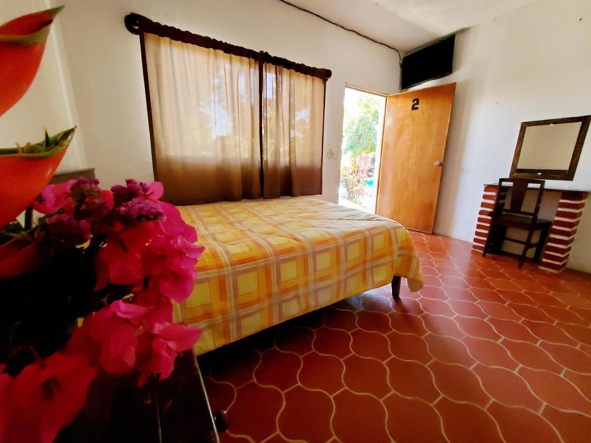 Hotel Oasis Melaque 圣帕特里西奥梅拉克 外观 照片